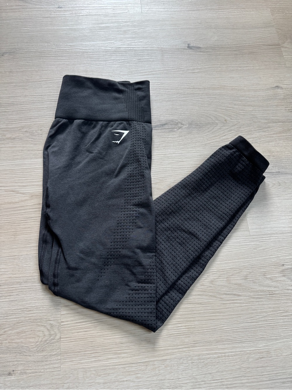 Gymshark Energy Seamless high-waisted workout leggings. casual athleisure